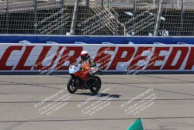media/Aug-27-2022-Fastrack Riders (Sat) [[c588535105]]/Level 1/Session 1 Start Finish/